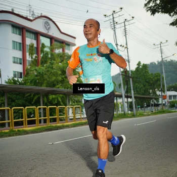 Runner Photo 8248102