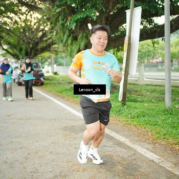 Runner Photo 8248200