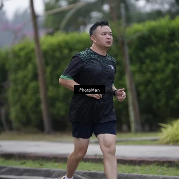 Runner Photo 8248234