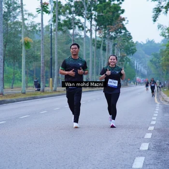 Runner Photo 8248334