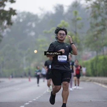 Runner Photo 8248353