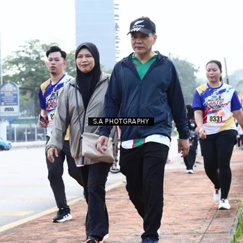 Runner Photo 8248358
