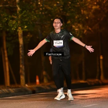 Runner Photo 8248359