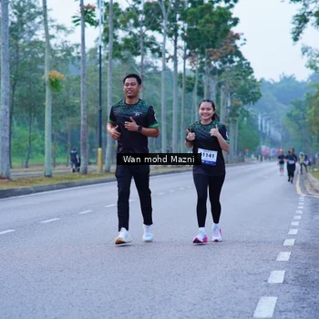 Runner Photo 8248376