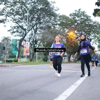 Runner Photo 8248393