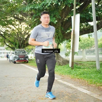 Runner Photo 8248395