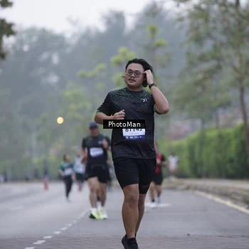 Runner Photo 8248398