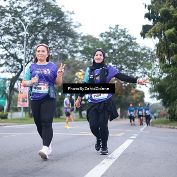 Runner Photo 8248569