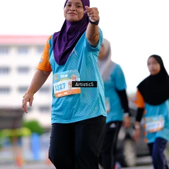 Runner Photo 8248672