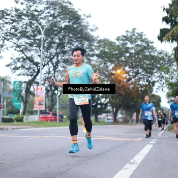 Runner Photo 8248749