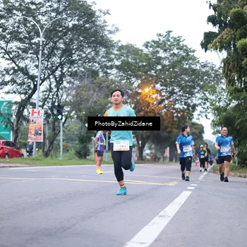 Runner Photo 8248811