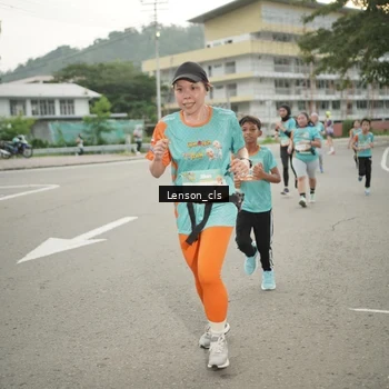 Runner Photo 8248840