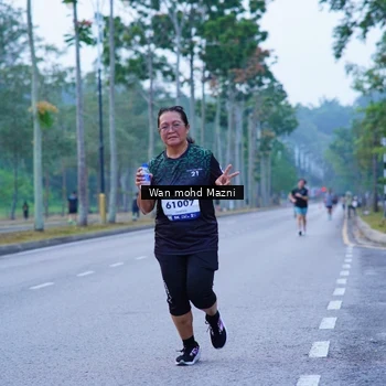 Runner Photo 8248872