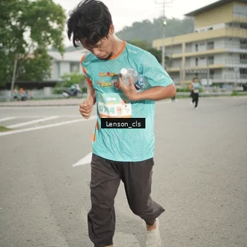 Runner Photo 8248879