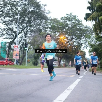 Runner Photo 8248892