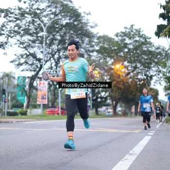 Runner Photo 8248910