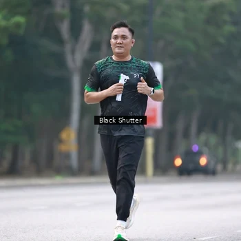 Runner Photo 8248925