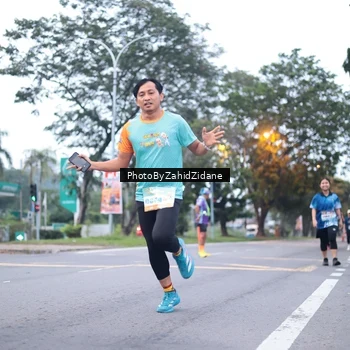 Runner Photo 8248969