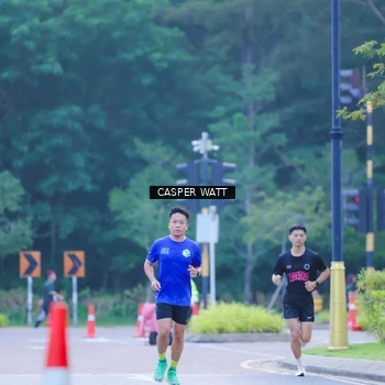 Runner Photo 8249000