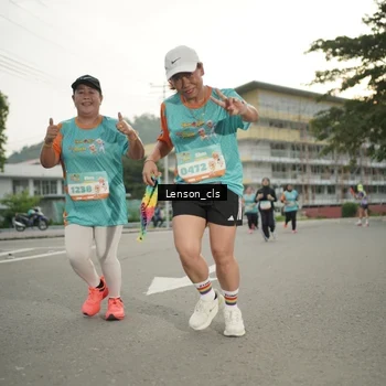Runner Photo 8249004
