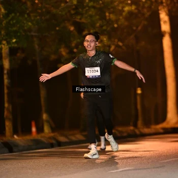 Runner Photo 8249010