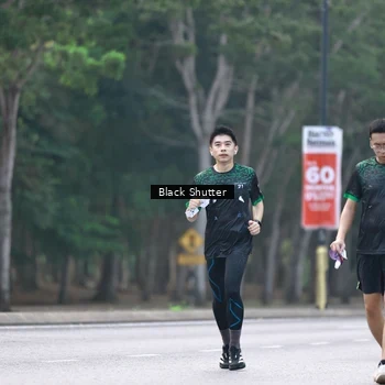 Runner Photo 8249014