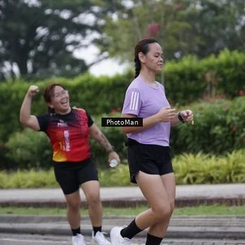 Runner Photo 8249023