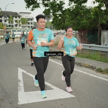 Runner Photo 8249100