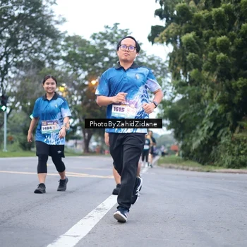 Runner Photo 8249123