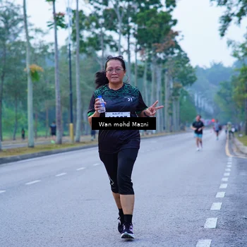 Runner Photo 8249290