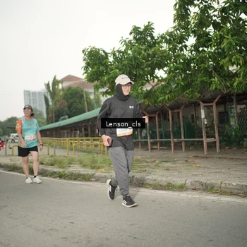 Runner Photo 8249384