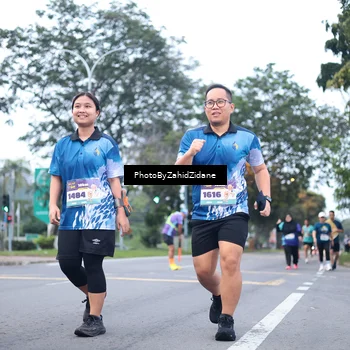 Runner Photo 8249407