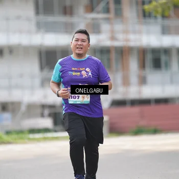 Runner Photo 8249453