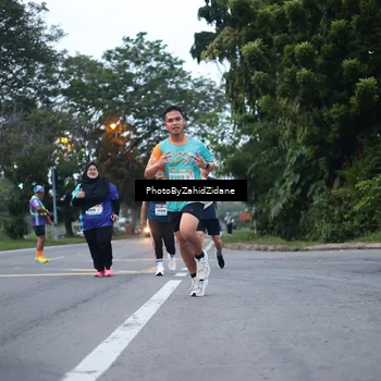 Runner Photo 8249514