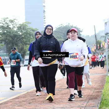 Runner Photo 8249530