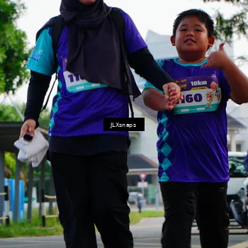Runner Photo 8249533