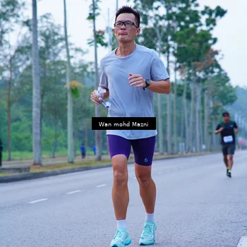Runner Photo 8249573