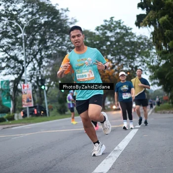 Runner Photo 8249624