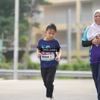 Runner Photo 8249757