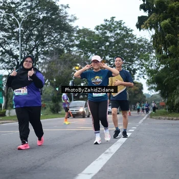 Runner Photo 8249765