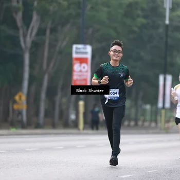 Runner Photo 8249836