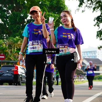 Runner Photo 8250007