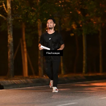 Runner Photo 8250018