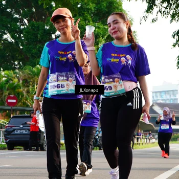Runner Photo 8250019