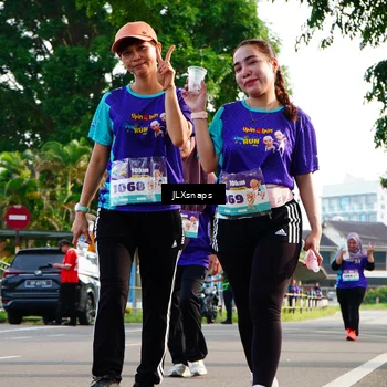 Runner Photo 8250041