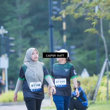 Runner Photo 8250060