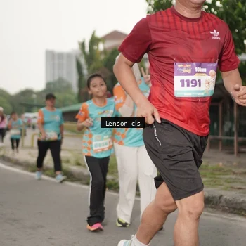 Runner Photo 8250063