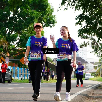 Runner Photo 8250066