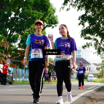 Runner Photo 8250070