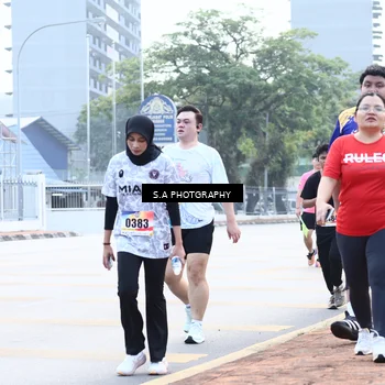 Runner Photo 8250082